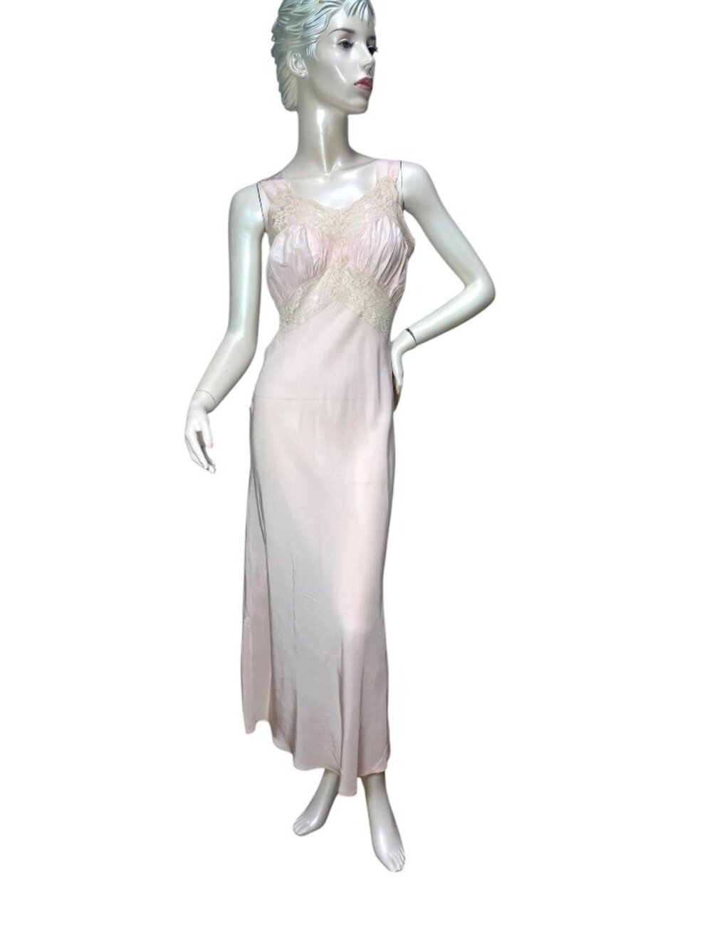 1930s/40s pink rayon nightgown with lace inserts Size S/M